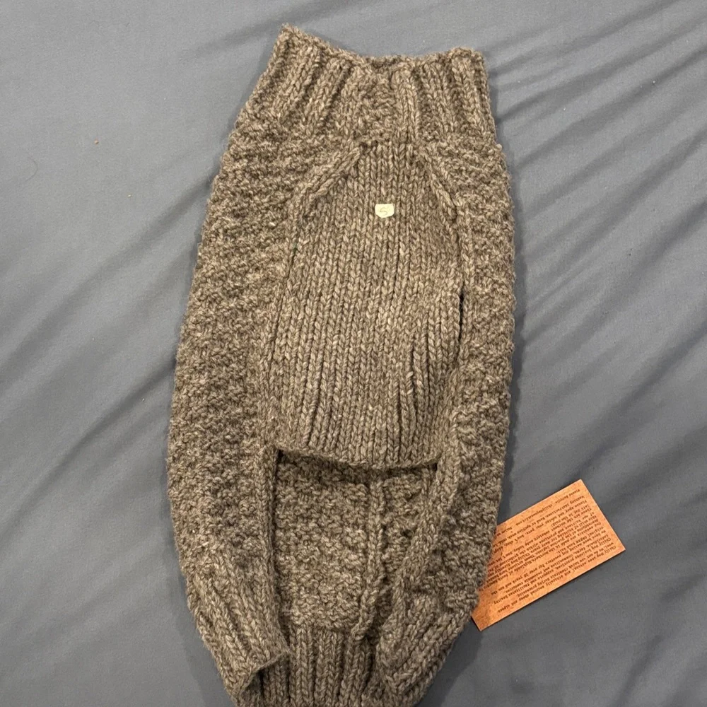 Cozy Grey Cable Knit Dog Sweater (Chilly Dog) - Picture 3 of 3